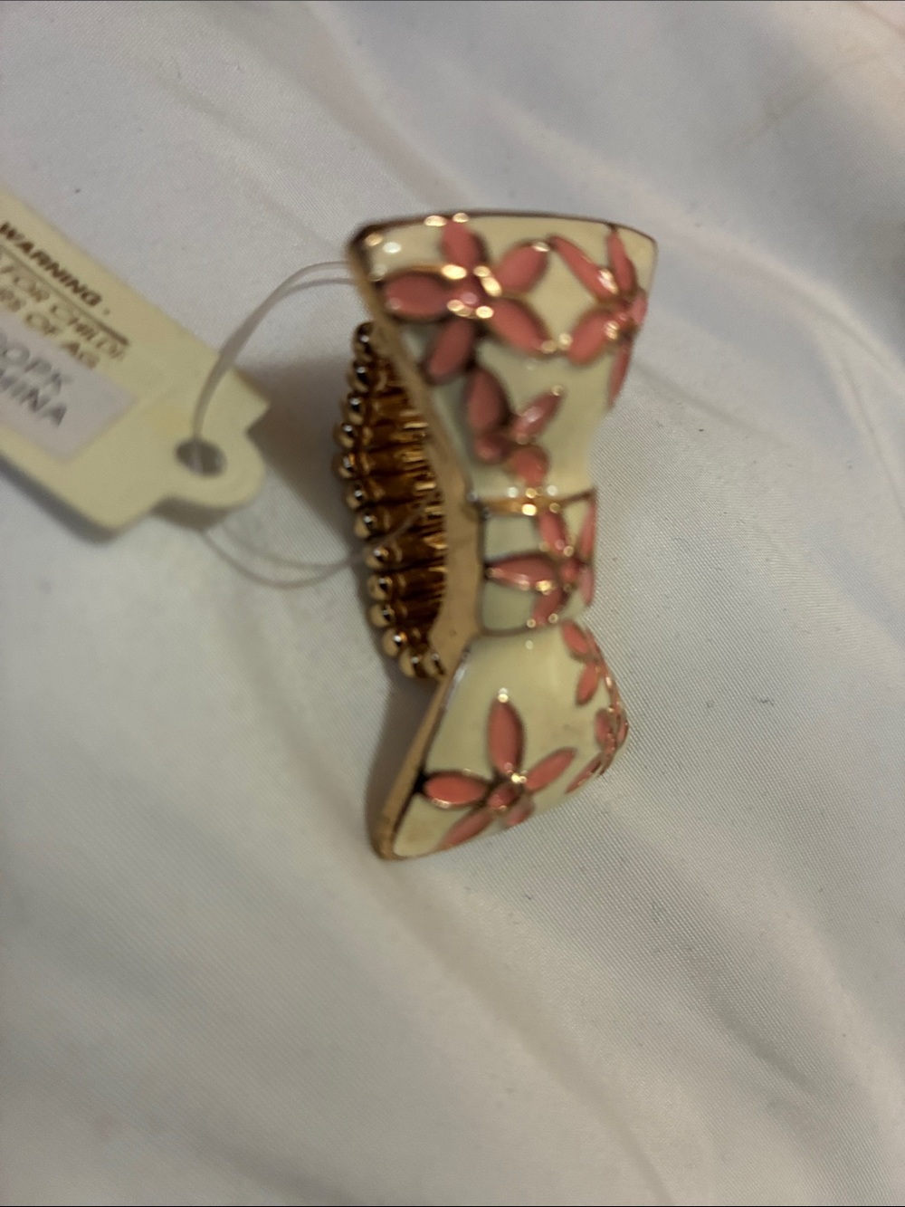 Cream and Pink Floral Bow Ring with Gold Accents